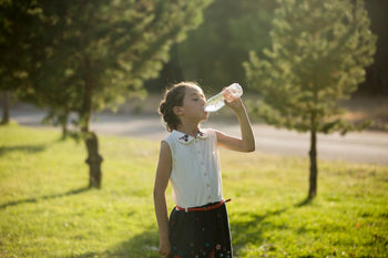 Hot Weather Hydration: Keep Kids Safe & Hydrated in Summer