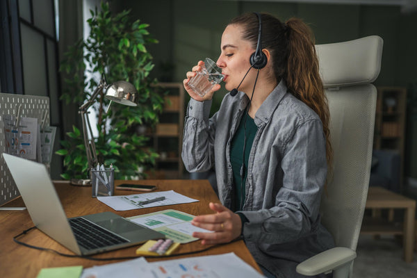 The Ultimate Daily Hydration Routine: Energy, Focus & Performance